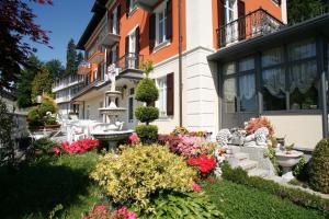 Fotografija u galeriji objekta Hotel Villa Rosy u gradu Premeno