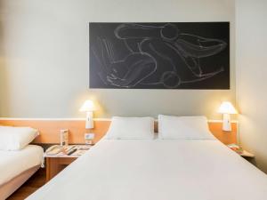 Легло или легла в стая в Ibis Granada