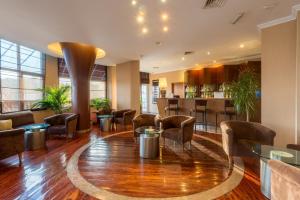 Khu vực ghế ngồi tại Amazonia Jamor Hotel