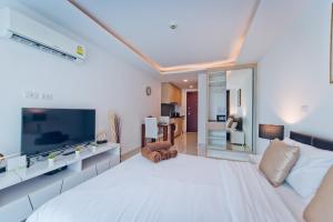 Gallery image of CONTEMPORARY Studio in Laguna Beach 3. in Jomtien Beach