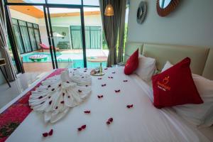 Легло или легла в стая в Good Night Pool Villa Phuket - SHA Plus