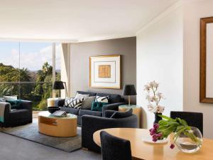 Area tempat duduk di Pullman Quay Grand Sydney Harbour