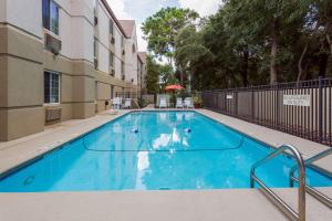 Bassein majutusasutuses MainStay Suites Orlando Altamonte Springs või selle lähedal