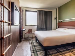 Krevet ili kreveti u jedinici u objektu ibis Styles Castelnaudary