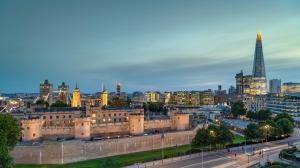 A general view of London or a view of the city taken from a szállodákat