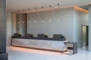 The lobby or reception area at Meliá Lisboa Aeroporto