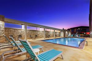 Poolen vid eller i närheten av Home2 Suites By Hilton Abilene, TX