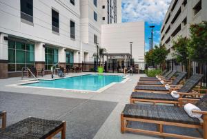 Bazen u ili blizu objekta Home2 Suites by Hilton Houston Medical Center, TX