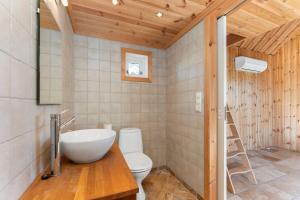 Un baño de Villa Krågenes