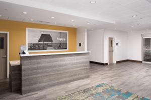 Фотография из галереи Hampton Inn Miami Airport East в Майами