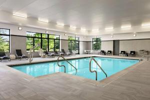 Poolen vid eller i närheten av Homewood Suites By Hilton Horsham Willow Grove