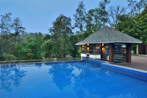 Swimmingpoolen hos eller tæt på Coorg Marriott Resort & Spa