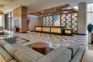 Зона вітальні в Drury Plaza Hotel Nashville Downtown