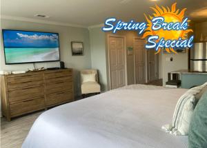 Destin Bliss! Your Dream Studio Condo on Holiday Isle!