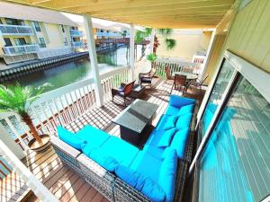 Boathouse Condo, Destin Harbor. SandPiperCove#1055