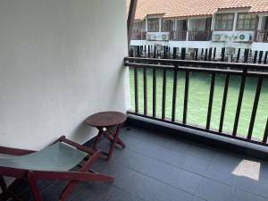 Balkon ili terasa u objektu Private- water chalet port dickson