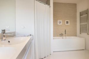 Баня в B&B Cá Bianca Ventisette Riccione