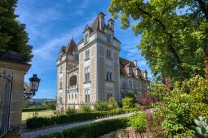 Un jardín fuera de Domaine de Monrecour - Hôtel & Restaurant - Proche de Sarlat