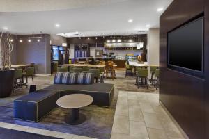 Predel za sedenje v nastanitvi Courtyard by Marriott Secaucus Meadowlands