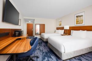 Ліжко або ліжка в номері Fairfield Inn & Suites Boca Raton