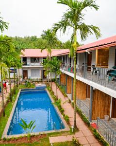 Piscina a Grand Opulence Morjim bliss beach Resort o a prop