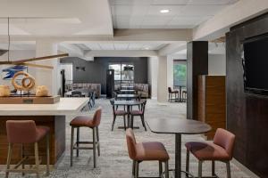 พื้นที่นั่งเล่นของ Courtyard by Marriott Key West Waterfront