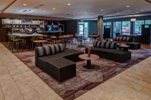 Гостиная зона в Courtyard Austin by Marriott Northwest/Lakeline