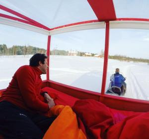 אורחים שוהים ב-Lake Inari Mobile Cabins