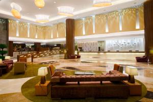 Un lugar para sentarse en Crowne Plaza Guangzhou City Centre, an IHG Hotel - Free shuttle between hotel and Exhibition Center during Canton Fair & Exhibitor registration Counter