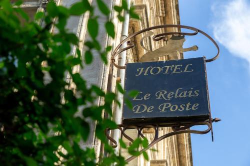 Сертификат, награда, табела или друг документ на показ в Hôtel Le Relais de Poste Arles Centre Historique