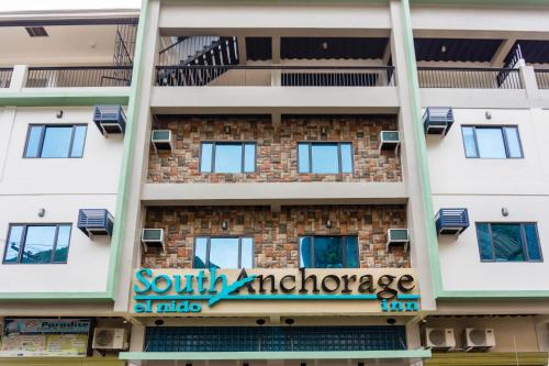 エルニドにあるSouth Anchorage Innの南錨造の建物