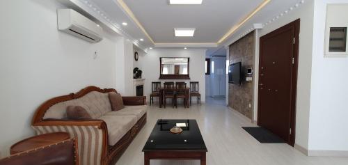 Khu vực ghế ngồi tại Taksim Flat