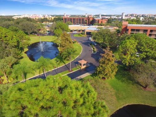 Apgyvendinimo įstaigos Rosen Inn Lake Buena Vista vaizdas iš viršaus