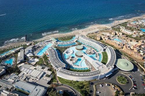 The swimming pool at or close to Lyttos Mare