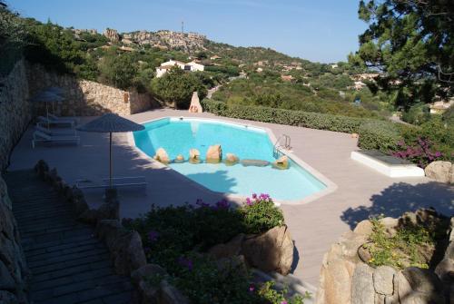 The swimming pool at or close to Case Della Marina