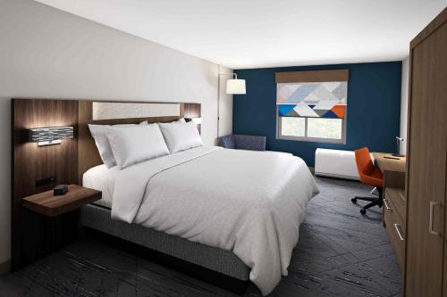 Cama ou camas em um quarto em Holiday Inn Express - Starke, an IHG Hotel