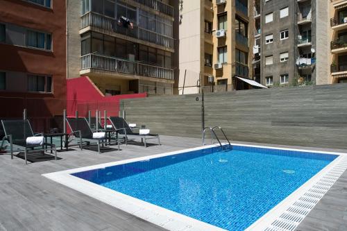 The swimming pool at or close to Catalonia Sagrada Familia