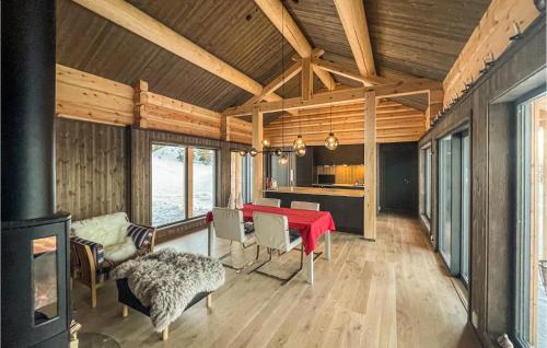 A seating area at Awesome Home In Øyer With Kitchen