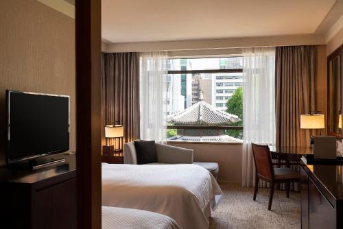 Cama ou camas em um quarto em Westin Josun Seoul Hotel