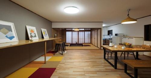 O bucătărie sau chicinetă la Kyoto Hostel japanese room 3F / Vacation STAY 8183