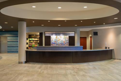 Lobby alebo recepcia v ubytovaní Courtyard by Marriott Fort Lauderdale Airport & Cruise Port