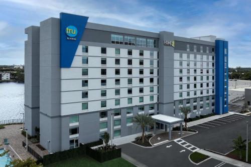 a rendering of a tru by hilton hotel at Tru By Hilton Miami Airport South Blue Lagoon, Fl in Miami