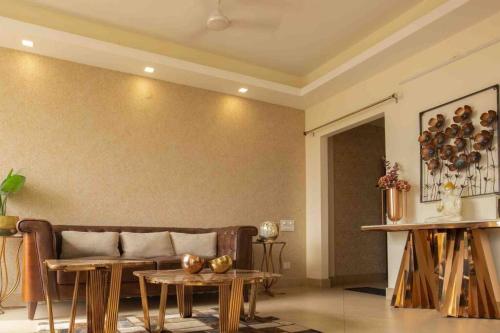 Mirana House - A Tasteful 4BHK Condo with Views!