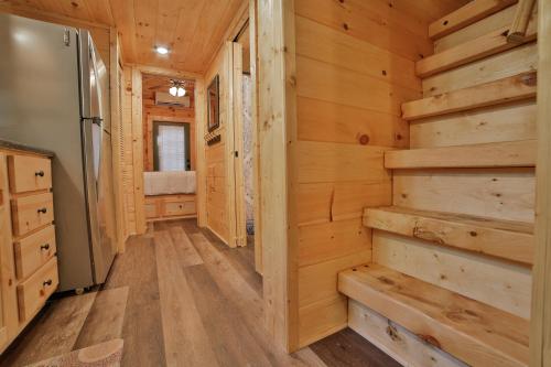 Ryon Tiny Home Cabin City-side Rustic Retreat