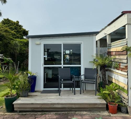 Raglan Seaview Cabin