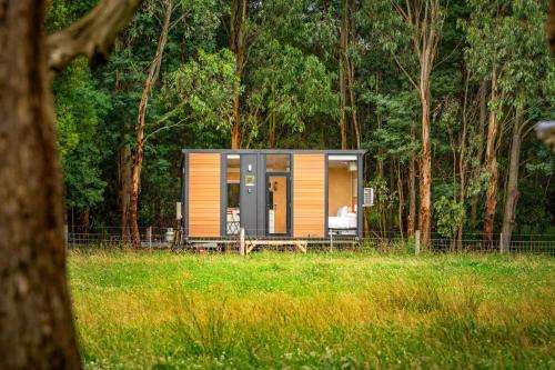 En have udenfor Buffalo Plains Tiny House by Tiny Away