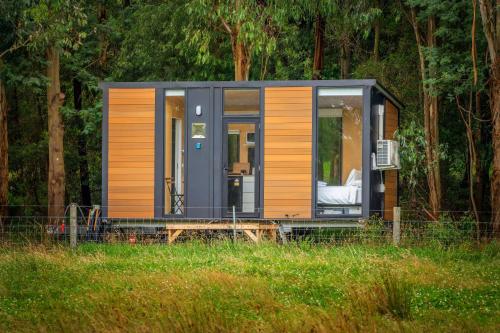 En have udenfor Buffalo Plains Tiny House by Tiny Away