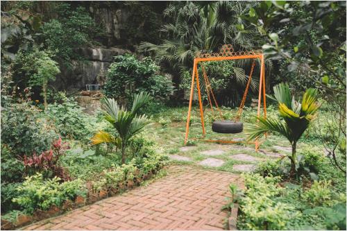 Un jardín fuera de Trang An Mountain House