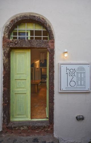 Hostel 16 Oia