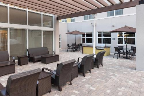 Predel za sedenje v nastanitvi Residence Inn by Marriott Fort Lauderdale Airport & Cruise Port